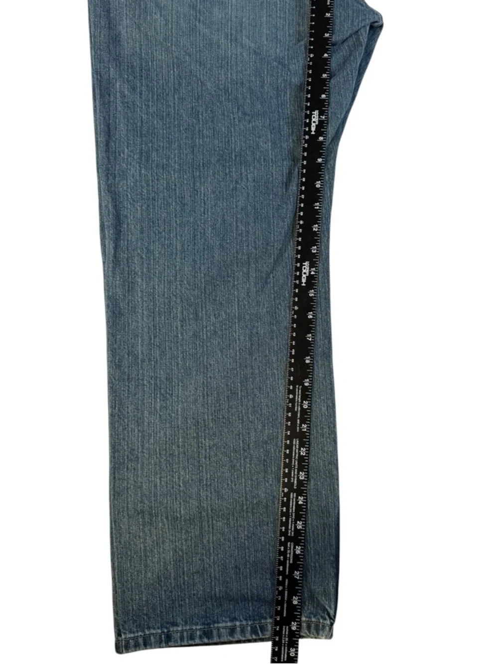 Levi's Men's Medium Blue Straight Leg Jeans